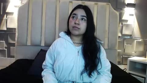 Snapshot of lucy_milleer_ chatting on July 1, 2026, 12:07 pm Lucy online show from July 1, 2026, 12:07 pm