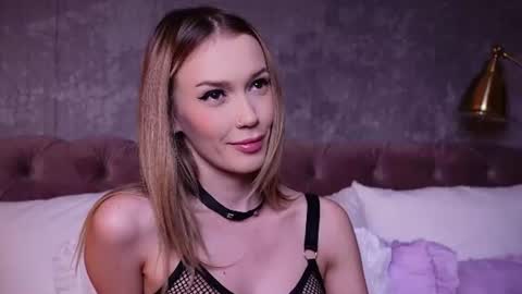 Snapshot of lucyaddison chatting on July 19, 2026, 3:32 am LucyAddison online show from July 19, 2026, 3:32 am