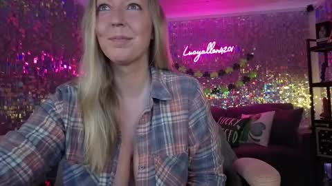 Snapshot of lucyallen4201 chatting on February 23, 2026, 11:40 am lucyallen4201 online show from February 23, 2026, 11:40 am