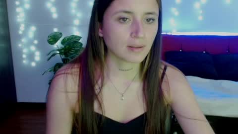 LucyArcy online show from April 16, 2026, 7:36 pm