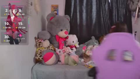 LUCIA  online show from September 30, 2025, 12:32 pm