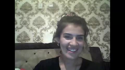 Snapshot of lucydoorbell chatting on September 9, 2025, 6:18 pm lucydoorbell online show from September 9, 2025, 6:18 pm