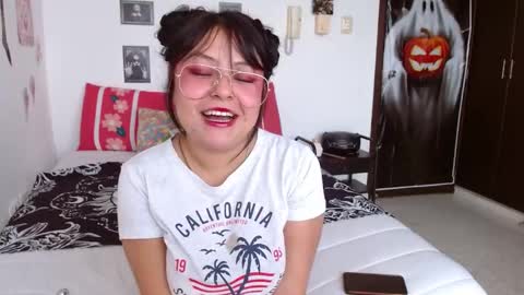 Snapshot of lucyferna chatting on October 16, 2025, 5:14 pm Lucya Fernanda online show from October 16, 2025, 5:14 pm