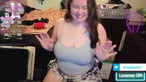 Snapshot of lucygooseyz30 chatting on May 20, 2026, 11:44 pm Lucy online show from May 20, 2026, 11:44 pm