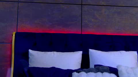 Lucy Lexton online show from March 9, 2026, 9:19 pm