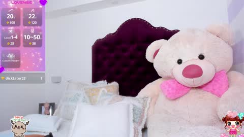 Snapshot of lucyluy chatting on December 12, 2024, 8:03 am Instagramlucyluy10 online show from December 12, 2024, 8:03 am