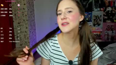 Lucy Rose online show from October 2, 2025, 4:47 pm