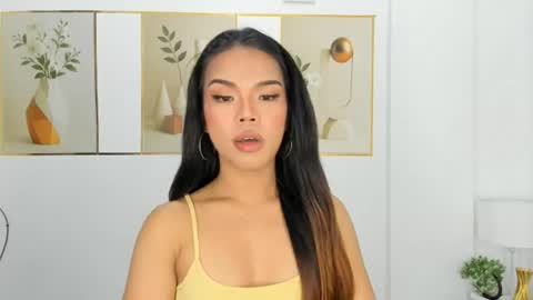 lucyvane online show from July 17, 2026, 8:03 pm