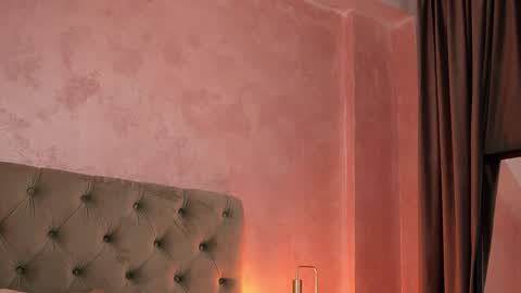 LucyWillow online show from May 25, 2026, 6:41 am