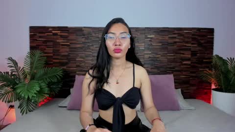 Lucy Liiu online show from March 30, 2026, 8:32 pm