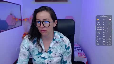 lui_fer01 online show from October 13, 2025, 11:21 am