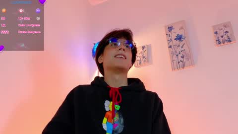 Lui online show from March 31, 2026, 3:52 am