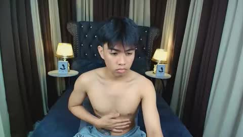 Snapshot of luigi_moreno chatting on January 8, 2026, 4:20 pm luigi_moreno online show from January 8, 2026, 4:20 pm