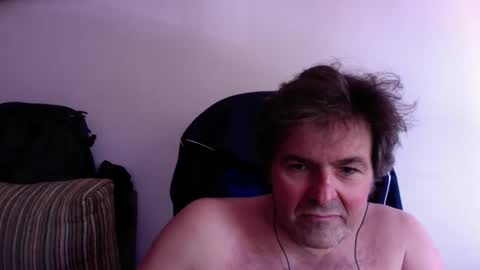 LUIGIJOHN online show from March 29, 2026, 11:43 am
