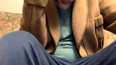 Snapshot of luigir51zas chatting on December 16, 2025, 9:09 pm Luis online show from December 16, 2025, 9:09 pm