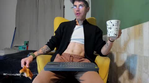 Luis AS online show from March 1, 2025, 11:28 am