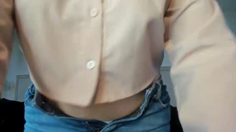 Snapshot of luisa__rosse chatting on February 20, 2026, 11:43 am Luisa online show from February 20, 2026, 11:43 am