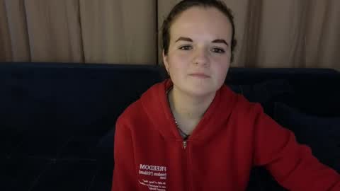 Snapshot of luisa_rosee chatting on February 7, 2025, 1:43 pm Luisa Rosee online show from February 7, 2025, 1:43 pm