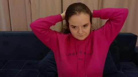 Snapshot of luisa_rosee chatting on February 8, 2025, 9:35 am Luisa Rosee online show from February 8, 2025, 9:35 am