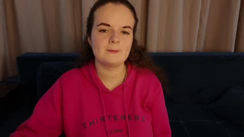 Snapshot of luisa_rosee chatting on February 16, 2025, 12:43 pm Luisa Rosee online show from February 16, 2025, 12:43 pm