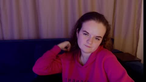 Snapshot of luisa_rosee chatting on February 19, 2025, 7:38 pm Luisa Rosee online show from February 19, 2025, 7:38 pm