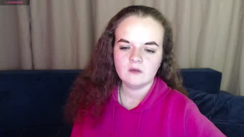 Snapshot of luisa_rosee chatting on February 25, 2025, 9:57 pm Luisa Rosee online show from February 25, 2025, 9:57 pm