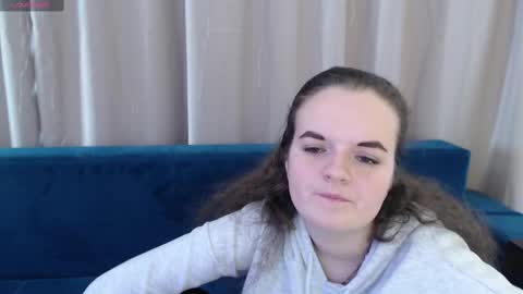 Snapshot of luisa_rosee chatting on February 27, 2025, 10:04 am Luisa Rosee online show from February 27, 2025, 10:04 am