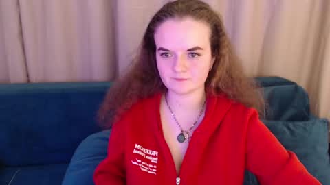 Snapshot of luisa_rosee chatting on March 3, 2025, 9:59 pm Luisa Rosee online show from March 3, 2025, 9:59 pm