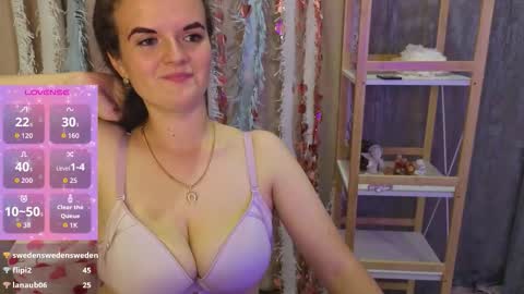 Snapshot of luisa_rosee chatting on September 19, 2025, 10:21 pm Luisa Rosee online show from September 19, 2025, 10:21 pm