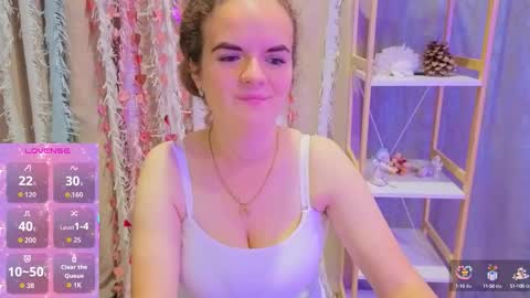 Snapshot of luisa_rosee chatting on October 8, 2025, 7:22 pm Luisa Rosee online show from October 8, 2025, 7:22 pm