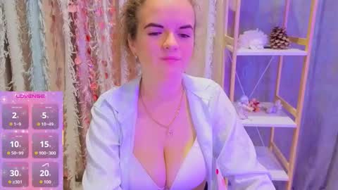 Snapshot of luisa_rosee chatting on October 12, 2025, 7:13 pm Luisa Rosee online show from October 12, 2025, 7:13 pm