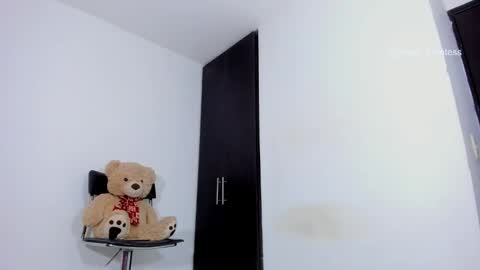   Luisa Fernanda  online show from January 25, 2025, 1:10 am