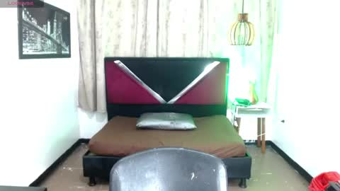 luisa_torres__ online show from April 18, 2026, 3:21 am