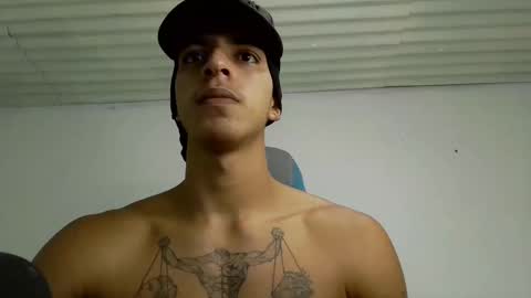 Snapshot of luisadrianguzmansantander5 chatting on October 24, 2025, 10:11 am luisadrianguzmansantander5 online show from October 24, 2025, 10:11 am