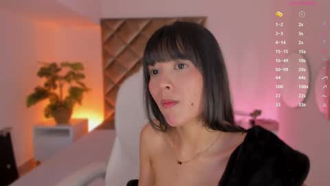 L U I S A online show from September 22, 2025, 7:49 pm