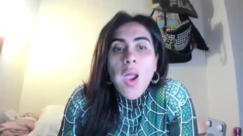 Snapshot of luisamonsterdick chatting on December 6, 2024, 11:03 pm Luisa Monsters online show from December 6, 2024, 11:03 pm