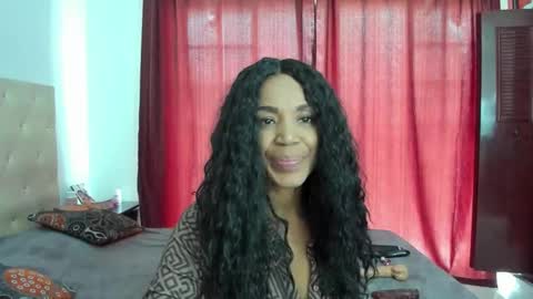 Snapshot of luissa_s1 chatting on December 1, 2025, 1:16 pm Luissa online show from December 1, 2025, 1:16 pm