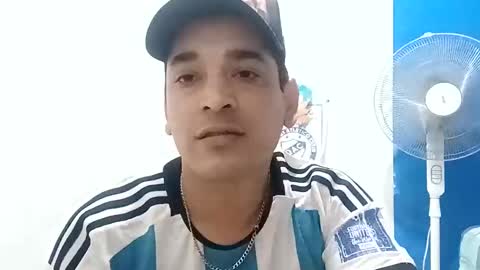 Snapshot of lukaqac chatting on November 15, 2025, 10:26 pm Lukapijagorda online show from November 15, 2025, 10:26 pm