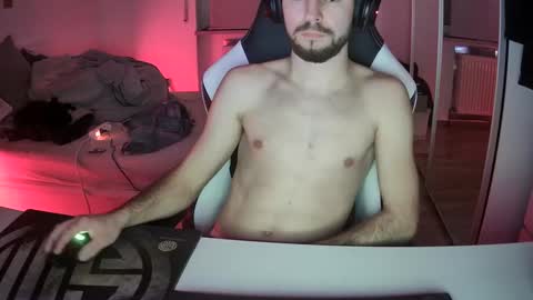 Snapshot of lukasschoetz chatting on January 8, 2025, 7:45 pm lukasschoetz online show from January 8, 2025, 7:45 pm