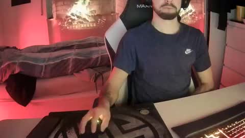 Snapshot of lukasschoetz chatting on February 6, 2025, 12:26 pm lukasschoetz online show from February 6, 2025, 12:26 pm