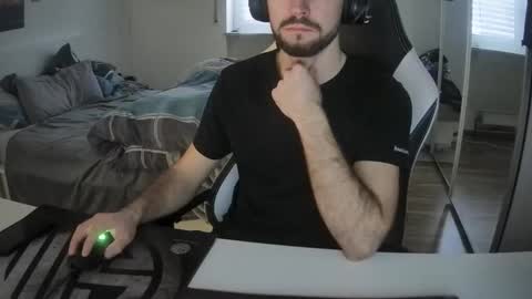 Snapshot of lukasschoetz chatting on February 11, 2025, 11:54 am lukasschoetz online show from February 11, 2025, 11:54 am