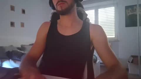 Snapshot of lukasschoetz chatting on September 21, 2025, 3:46 pm lukasschoetz online show from September 21, 2025, 3:46 pm