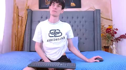 luke_carter online show from December 4, 2025, 1:20 pm