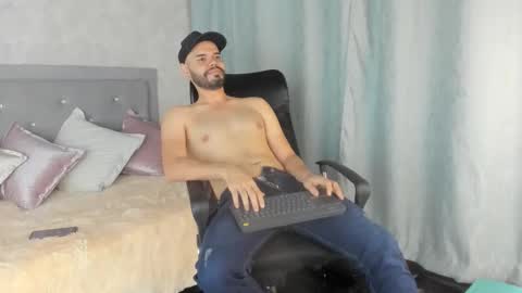 luke diaz7 online show from February 24, 2025, 12:09 am