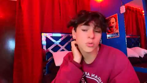 Snapshot of luke_howland chatting on June 30, 2026, 7:04 pm Luke online show from June 30, 2026, 7:04 pm