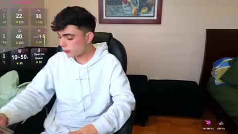 Snapshot of lukeboyce chatting on October 19, 2025, 9:48 pm lukeboyce online show from October 19, 2025, 9:48 pm