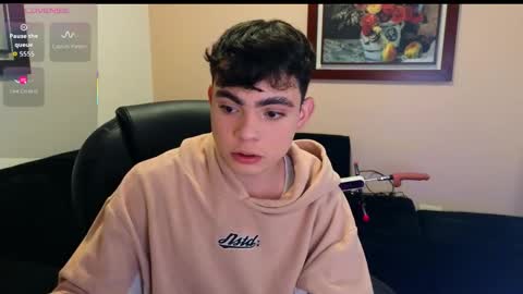 Snapshot of lukeboyce chatting on November 4, 2025, 12:32 am lukeboyce online show from November 4, 2025, 12:32 am