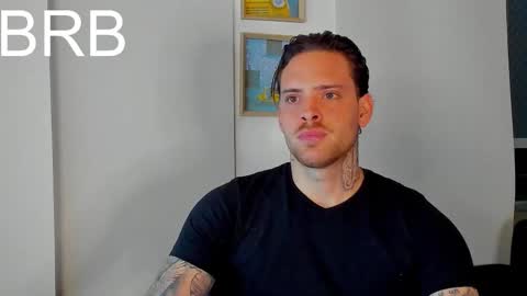 Snapshot of lukeglanton17 chatting on October 17, 2025, 4:15 am Luke online show from October 17, 2025, 4:15 am