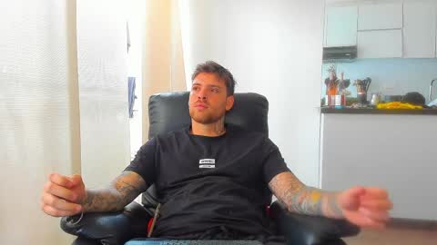 Luke online show from April 7, 2026, 4:18 pm