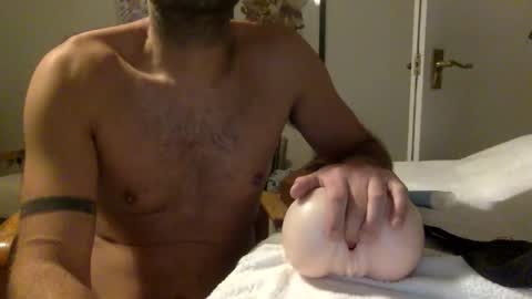 Snapshot of lukes853 chatting on October 28, 2025, 10:45 pm lukes853 online show from October 28, 2025, 10:45 pm